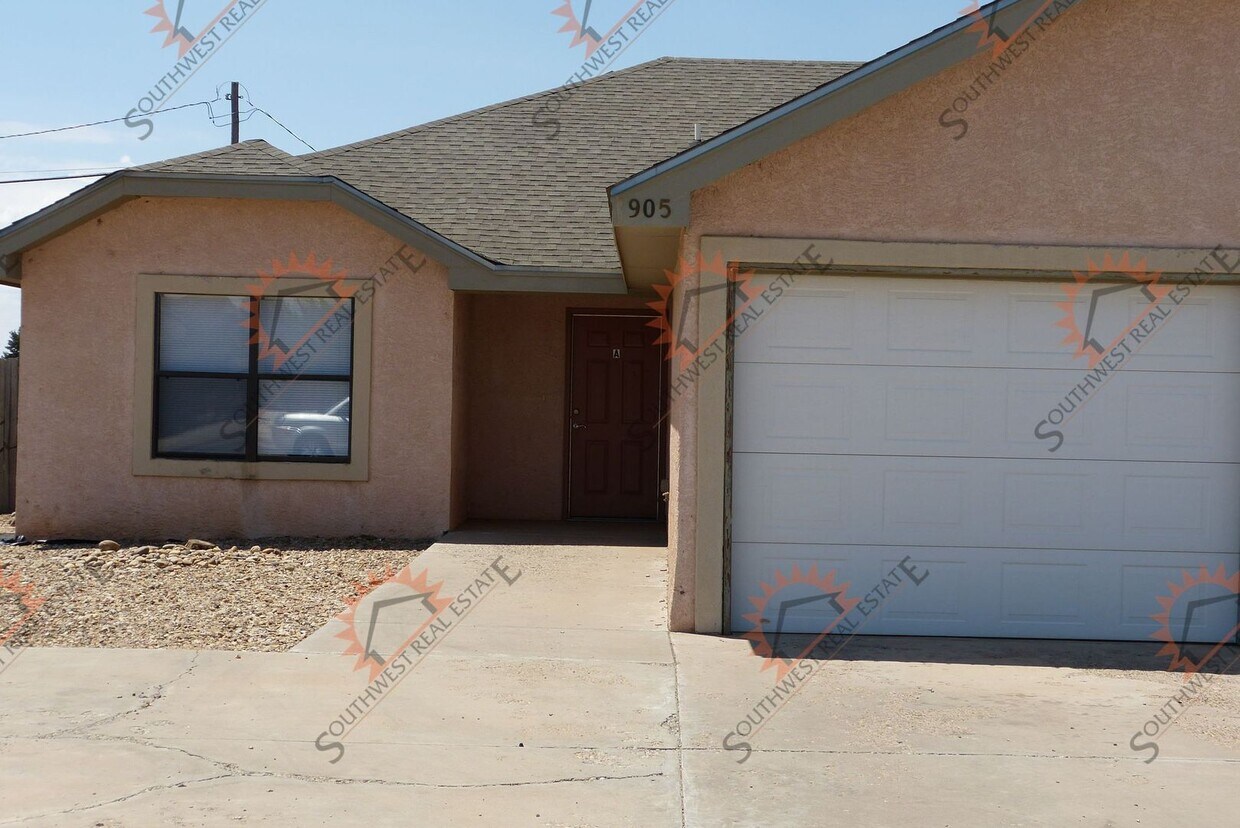 Foto principal - 905 Stanton Pl