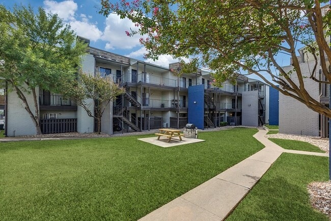 Building Photo - Mission James Place Apartments