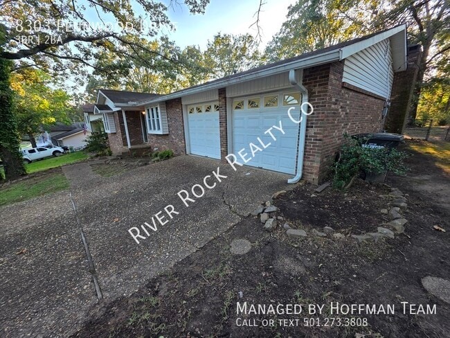 Building Photo - 8303 Pennwood Dr