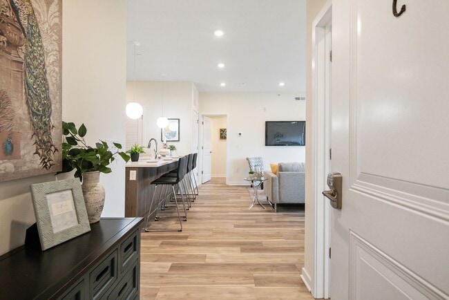 Ave V (LO) - Ave V (LO) Apartment