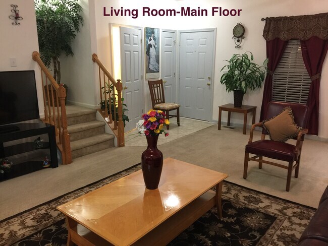 Building Photo - 2830 Barrymore St