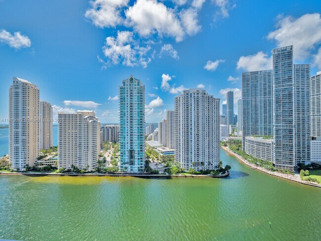 Building Photo - 325 S Biscayne Blvd