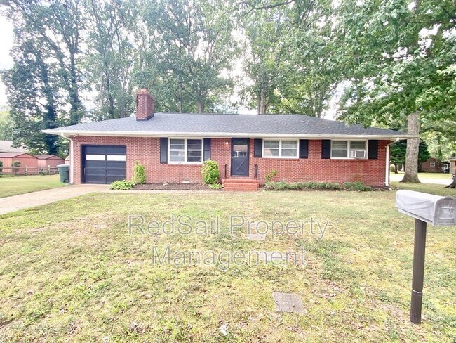 Foto del edificio - 18 Ivy Farms Rd