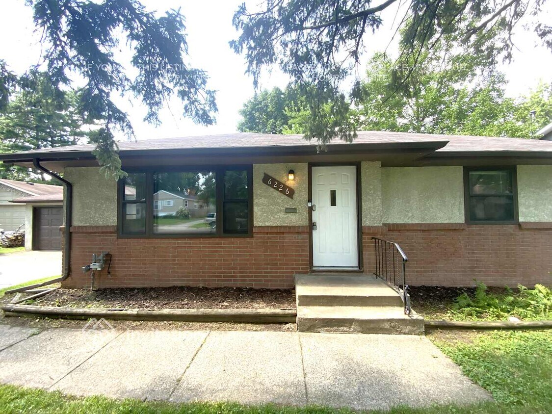 Foto principal - 6226 14th Ave S