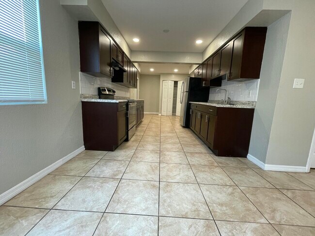 Foto del edificio - 2886 Harson Way