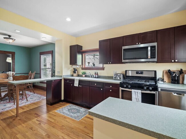 Foto del edificio - 679 Washington St