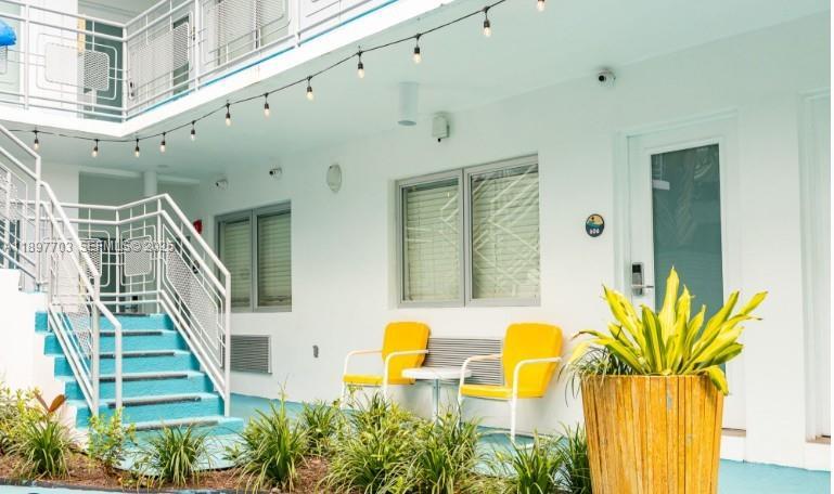 Foto del edificio - 7710 Harding Ave