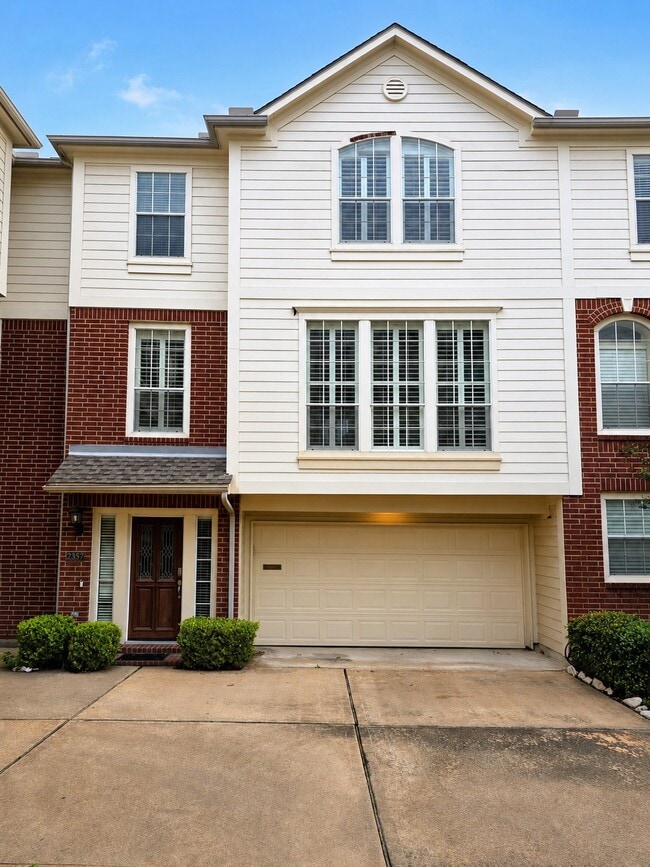 Photo - 2357 Jackson St Townhome