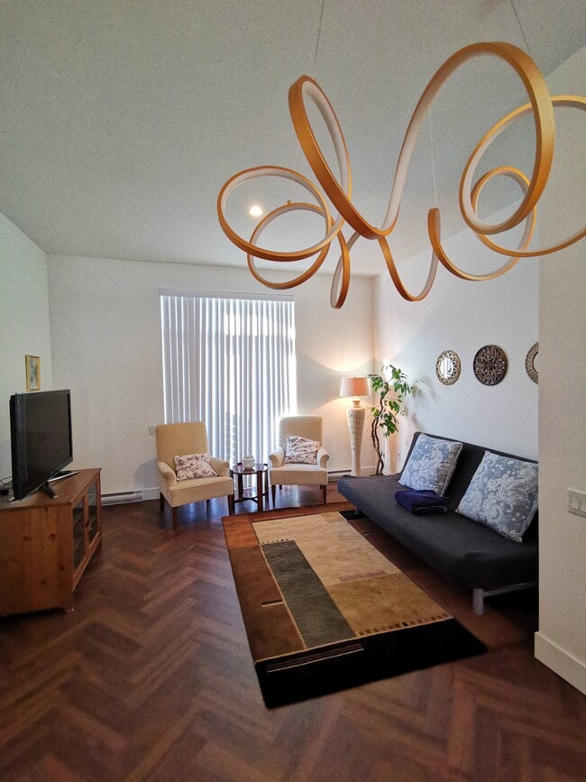 Building Photo - 17555 57A Av