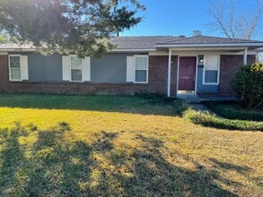 Building Photo - 2604 Robeson St