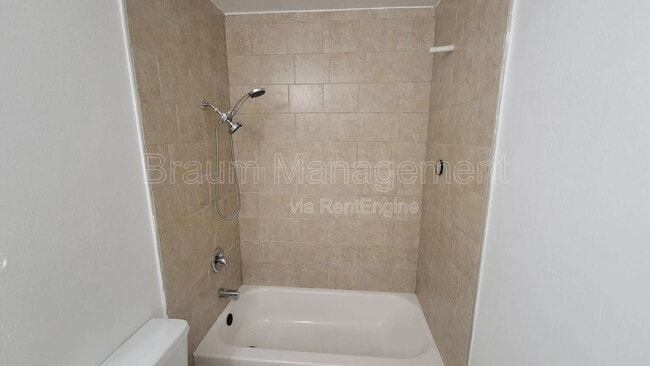 Foto del edificio - 14801 Delano St