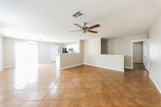 Foto del edificio - 3213 S 63rd Ln