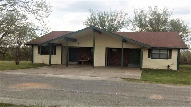 Building Photo - 131 Stachling Road