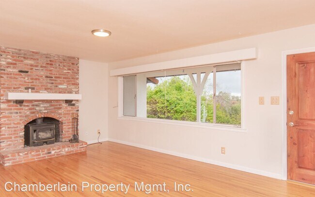 Building Photo - 3 br, 2 bath House - 944 Barsby St