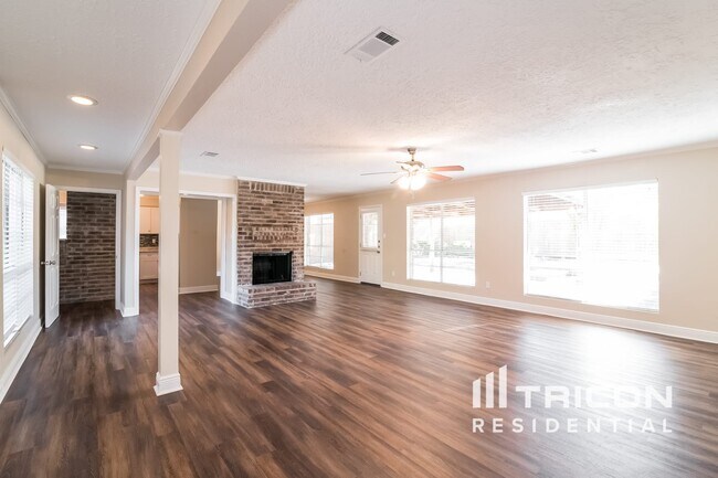 Building Photo - 12607 Campos Drive Houston TX