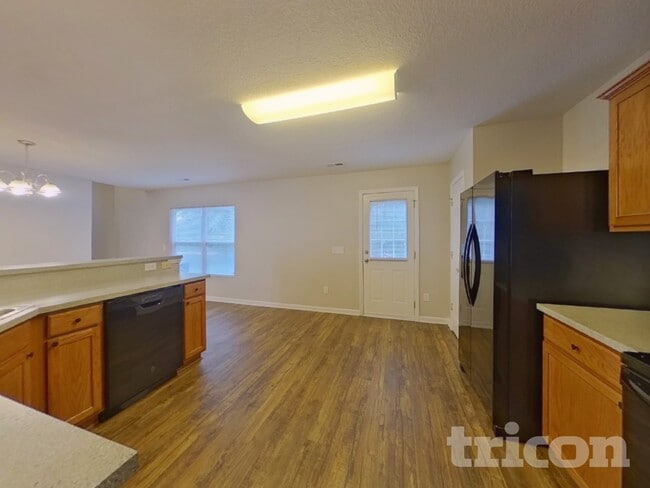 Foto del edificio - 1624 Long Paw Ln