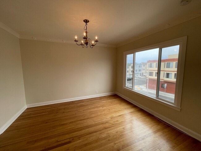 Building Photo - 2839 Taraval St