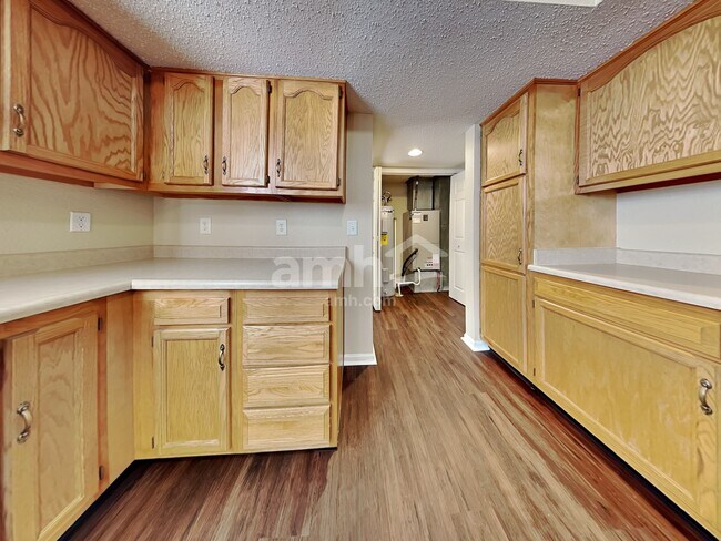 Building Photo - 8149 Whitham Dr