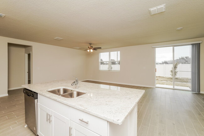 Building Photo - 39013 Harlow Rose Dr