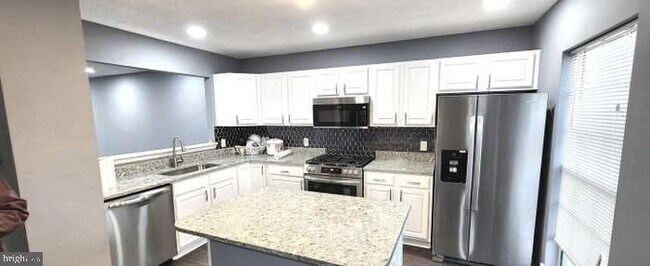 Foto del edificio - 12346 Sweetbriar Pl