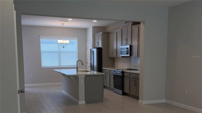 Building Photo - 438 Lady Palm St