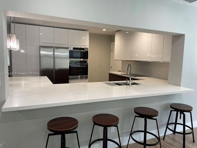 Foto del edificio - 401 S Highland Dr