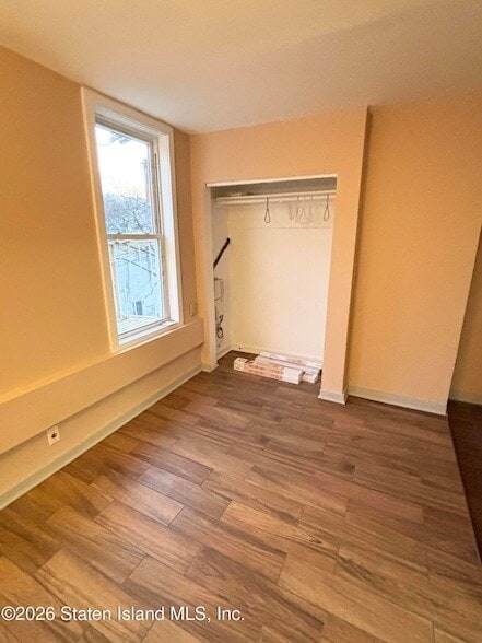 Building Photo - 19 Brook St