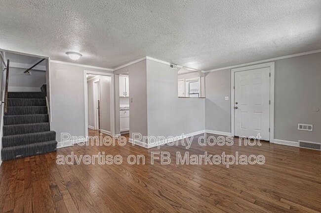 Building Photo - 325 E 28th Ave