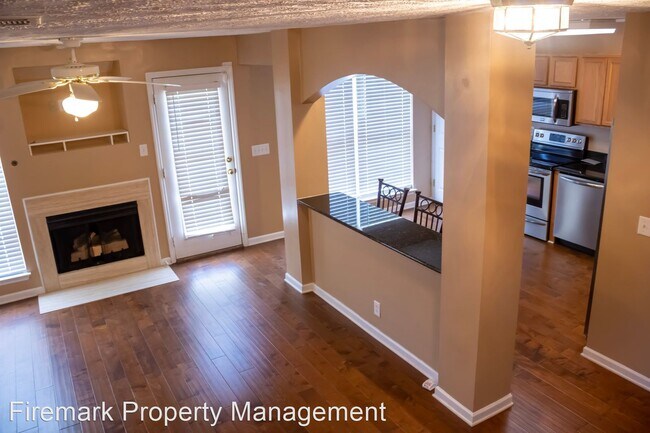 Building Photo - 3 br, 2 bath House - 755 Tulip Grove Rd #1301