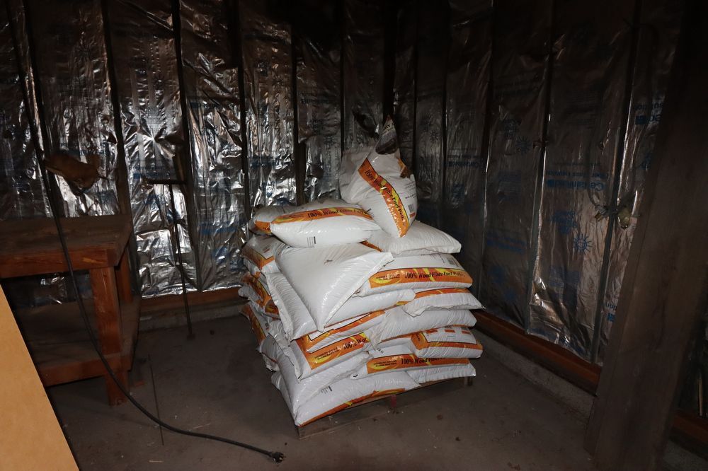 63289 Lamoine Ln, Bend, OR 97701 House for Rent in Bend, OR