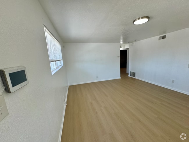 Building Photo - 639 Carpino Ave