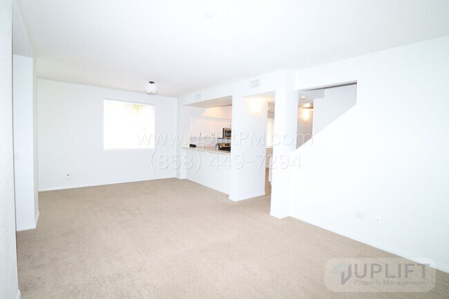 Building Photo - 2 Bed, 2 Bath Condo w/ Attached 2 Car Gara...