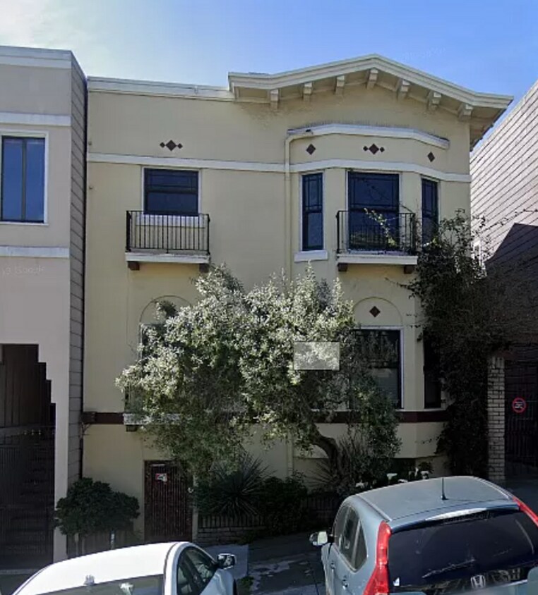 Primary Photo - Duboce Triangle Gem! Hardwood floors throu...