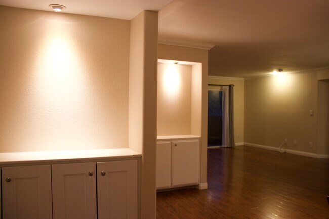 Building Photo - 6140 Monterey Rd