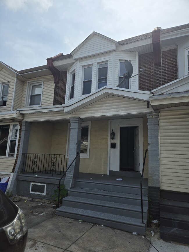 Building Photo - 6532 Saybrook Ave