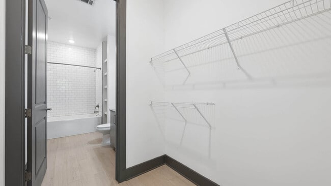 Vestidor - The Baxter