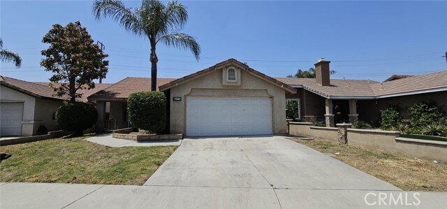 Foto principal - 12050 Countryside Dr