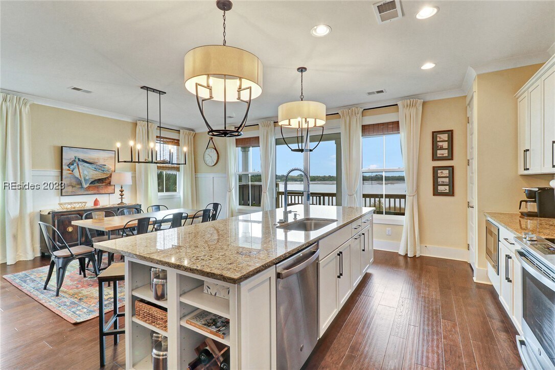 16 Broad View Ln, Hilton Head Island, SC 29926 House Rental in Hilton