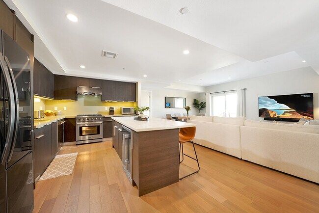 Foto del edificio - 2939 Leeward Ave