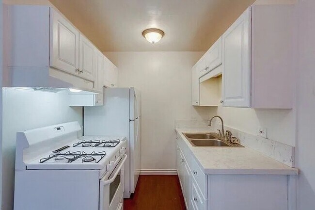 Foto del edificio - 3819 Wilson Ave