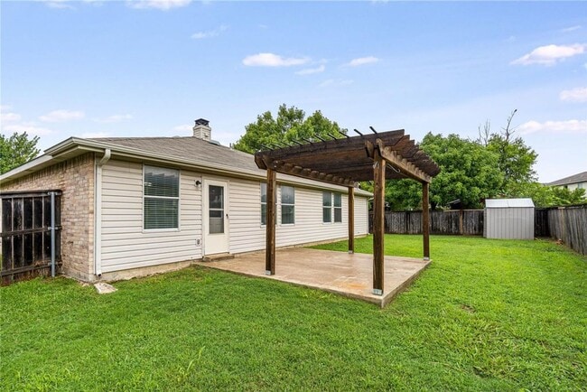 Photo - 208 Blazing Star Trail House