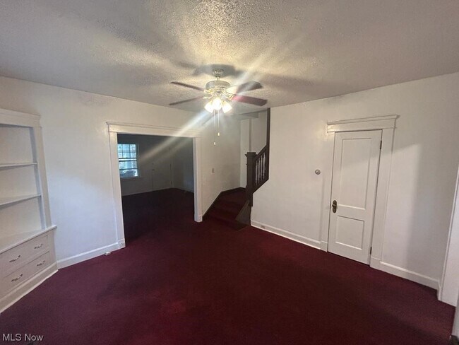 Building Photo - 2859 Avondale Ave