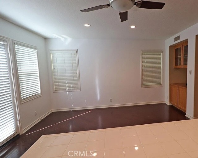 Building Photo - 987 Reynoso Pkwy