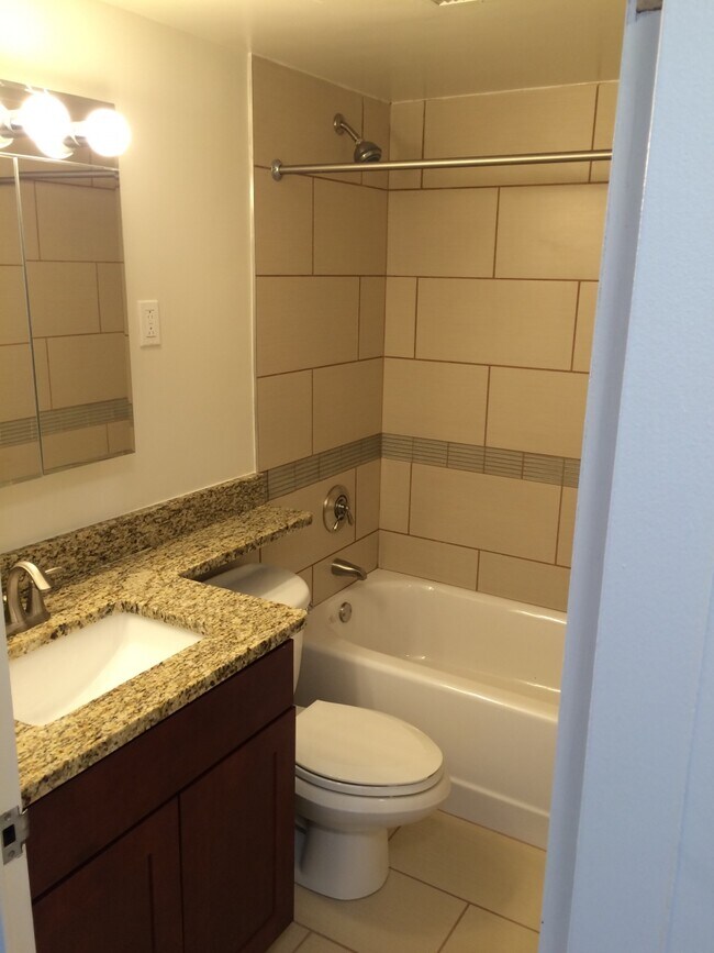 Building Photo - 1575 Tremont St