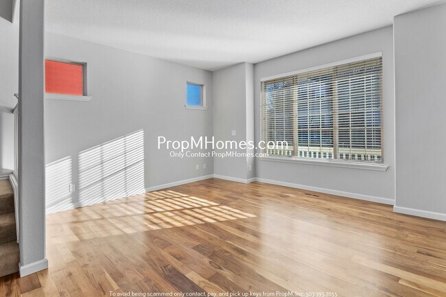 Building Photo - Three Bedroom Stunner in the Heart of Sher...
