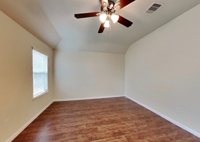 Building Photo - 12623 Mountain Daisy Rd