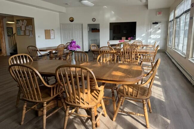 Foto del edificio - 4321 Country Village Ln