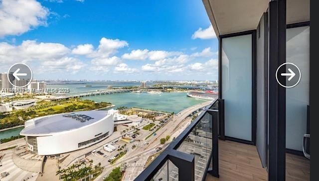 Foto del edificio - 398 NE 5th St