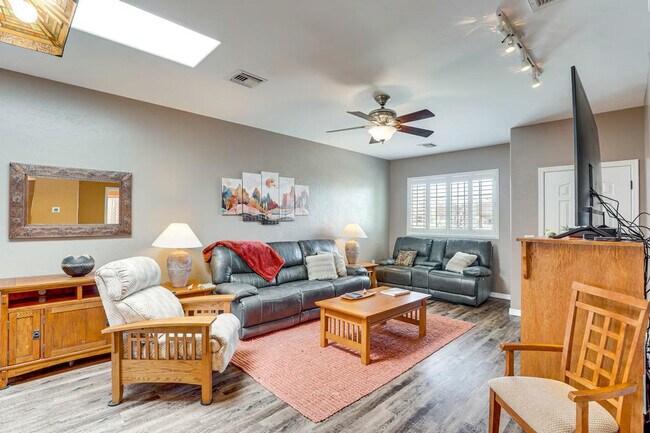 Foto del edificio - 3925 S Vía De Cristal