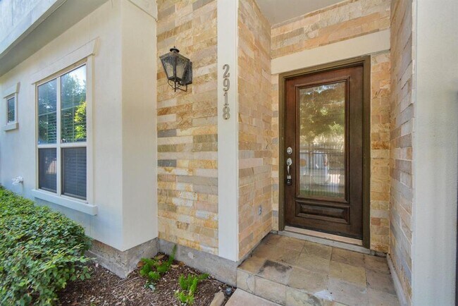 Building Photo - 2918 Leeland St